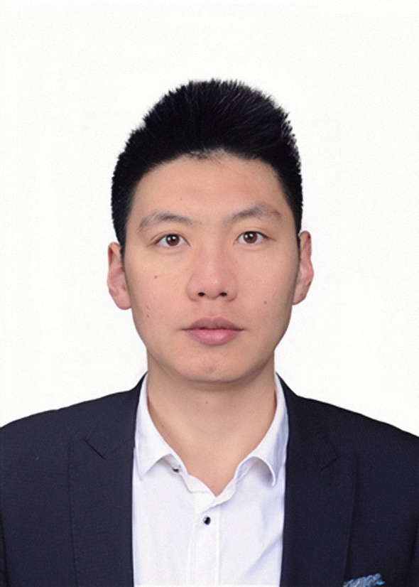 李东旭.png